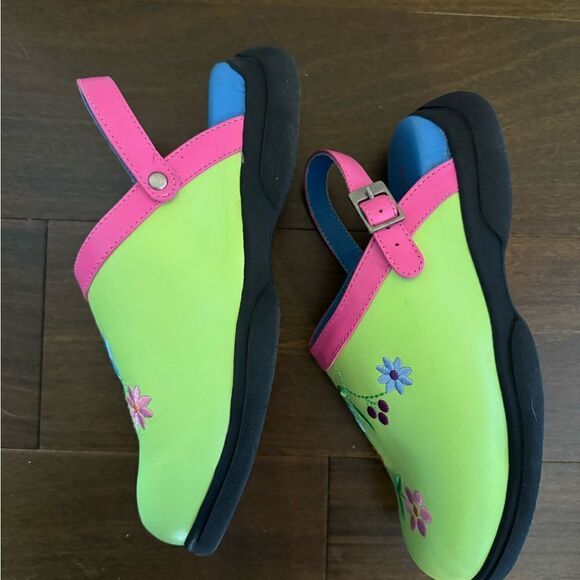 Girl's Hanna Andersson lime green floral Clogs Size 36 - Picture 4 of 7